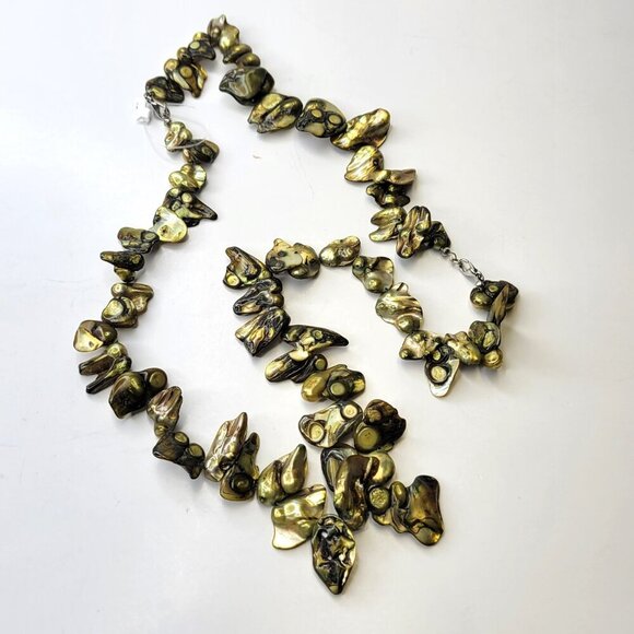 Yellow Green Mother of Pearl Keshi Large Chip Bead Necklace - Picture 7 of 13